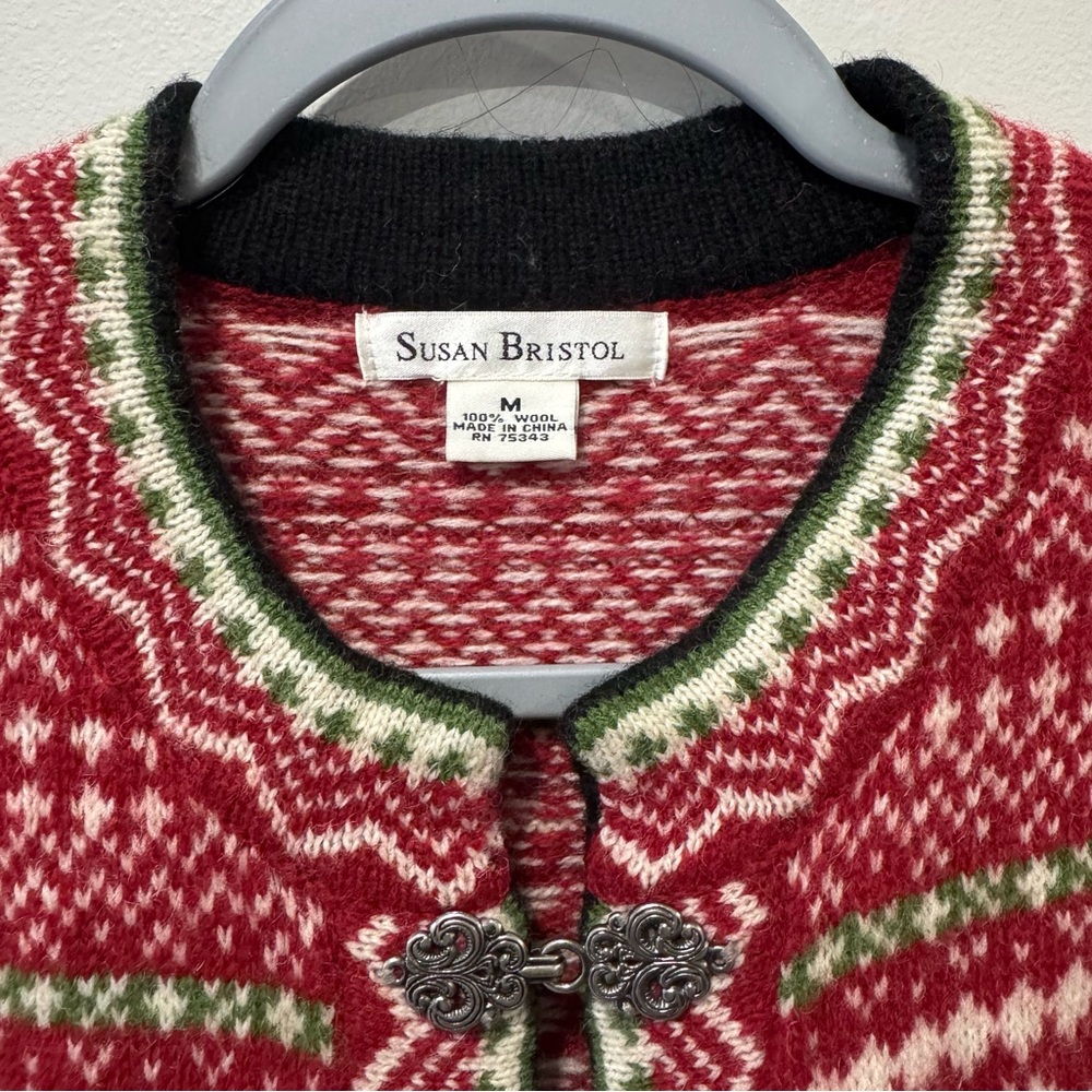 Susan Bristol Womens Wool Cardigan Sweater Nordic Fair Isle Metal Clasps Hooks M - Picture 3 of 5
